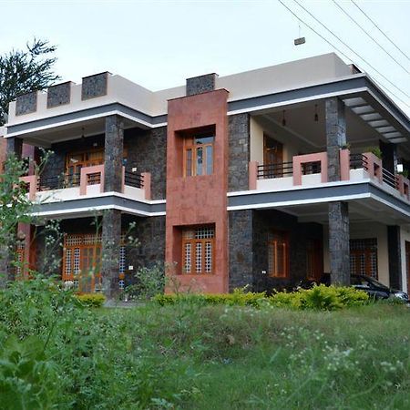 The Royale Country Retreat Bed & Breakfast Udaipur Bagian luar foto